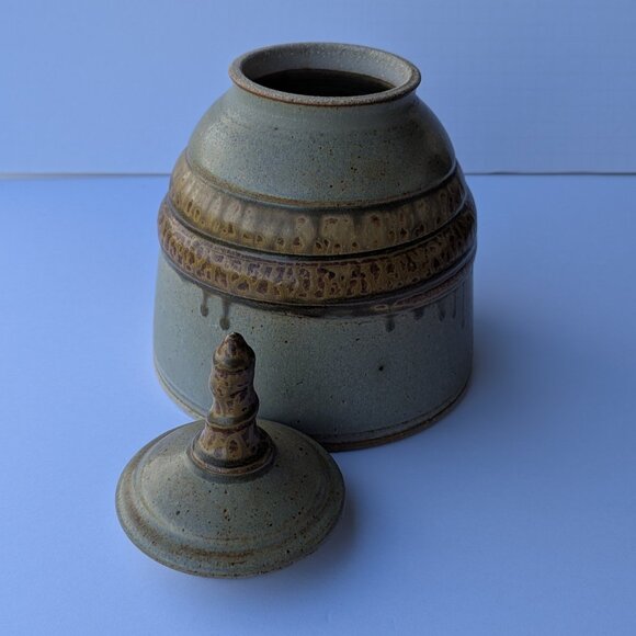 Rare Dotson Honey Bee Hive Jar with Lid - Picture 7 of 15